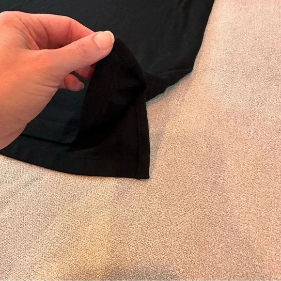 Reebok short sleeve t-shirt. Size small. Black. - Picture 6 of 6